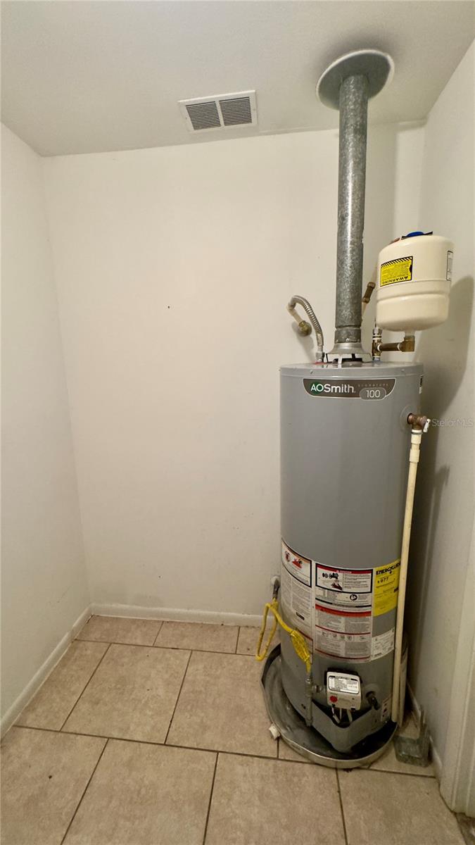 Image 14 of 17 For 15091 35th Circle