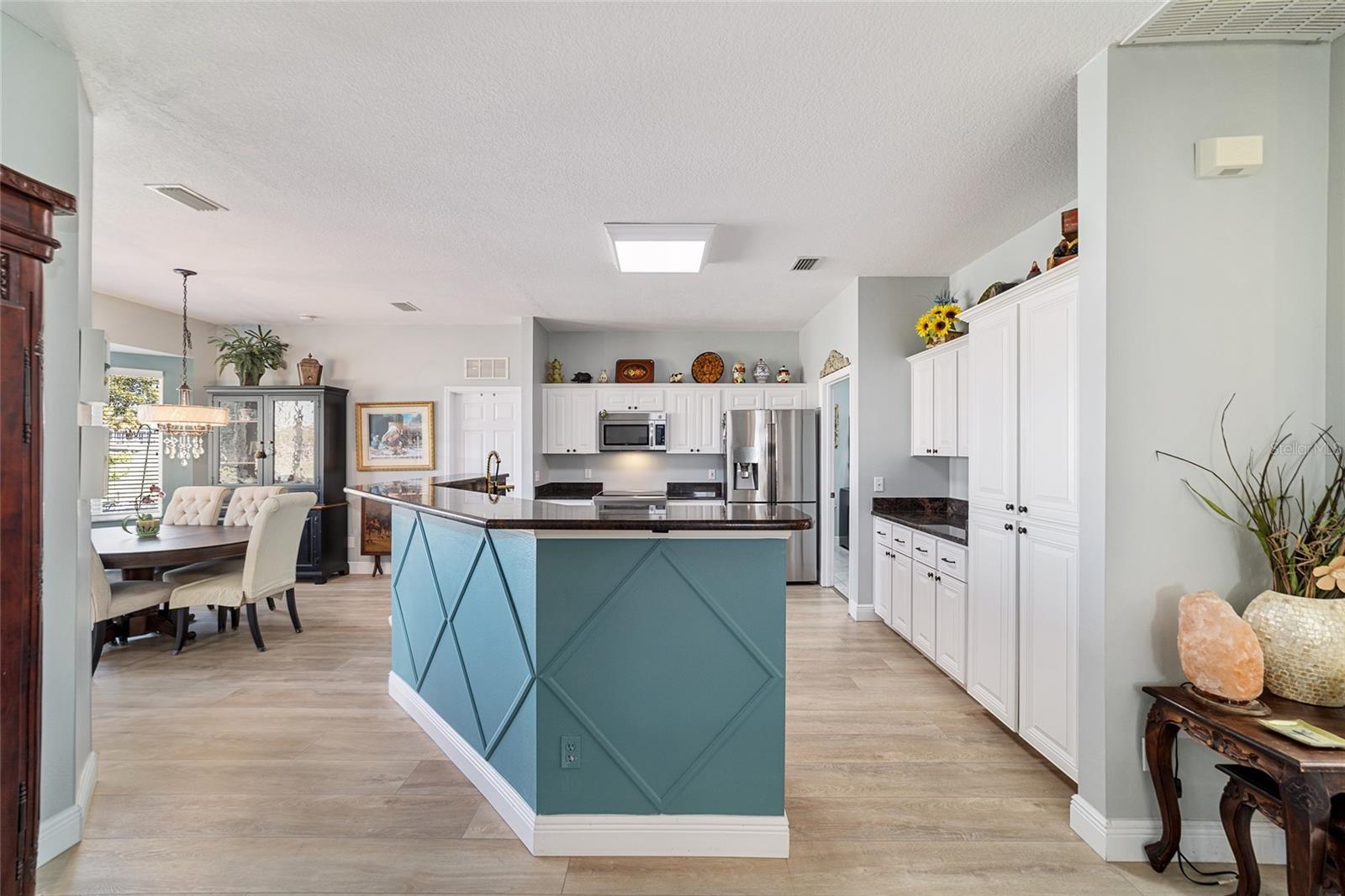 Image 20 of 78 For 2380 55th Avenue Road