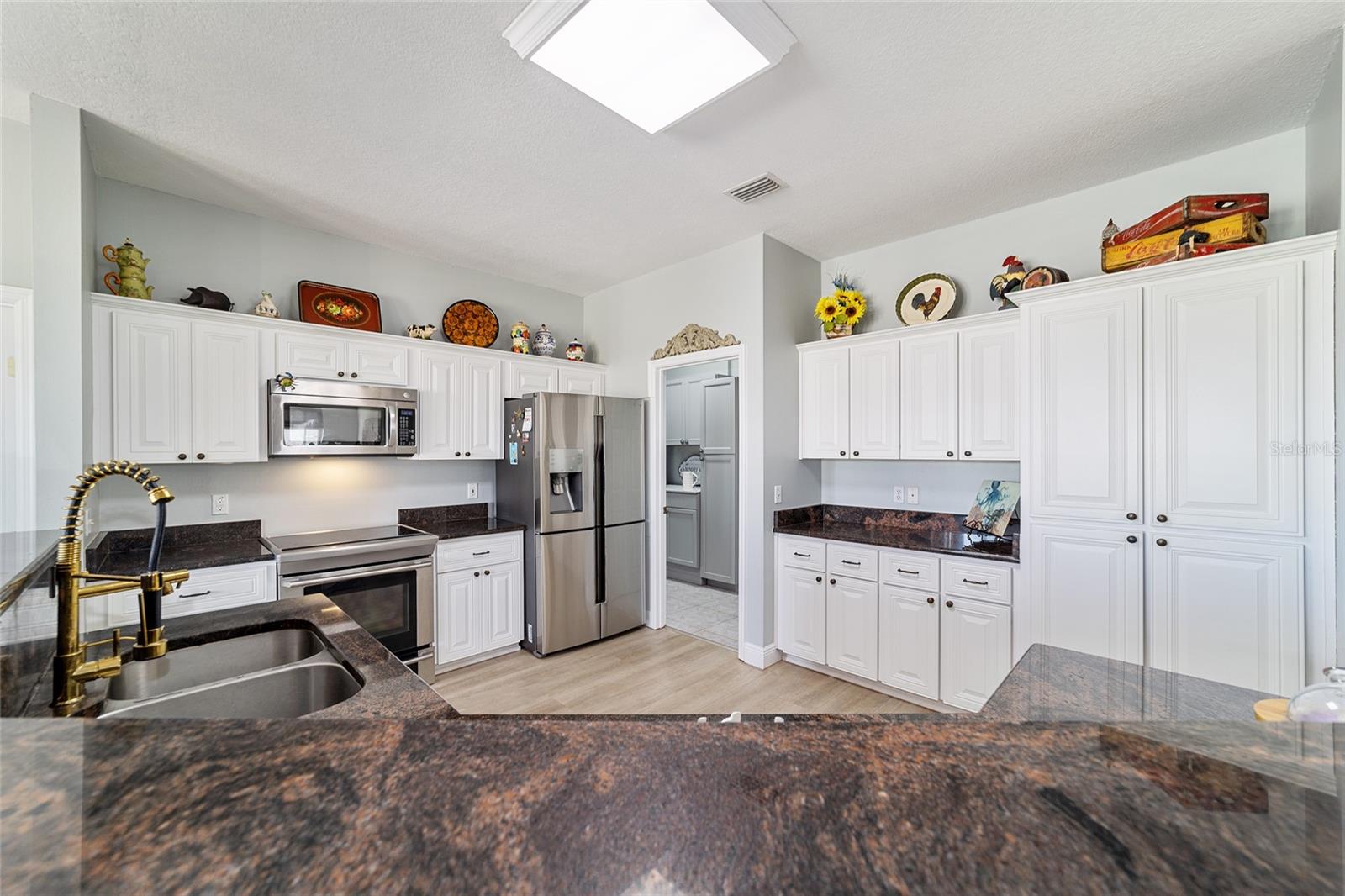 Image 23 of 78 For 2380 55th Avenue Road