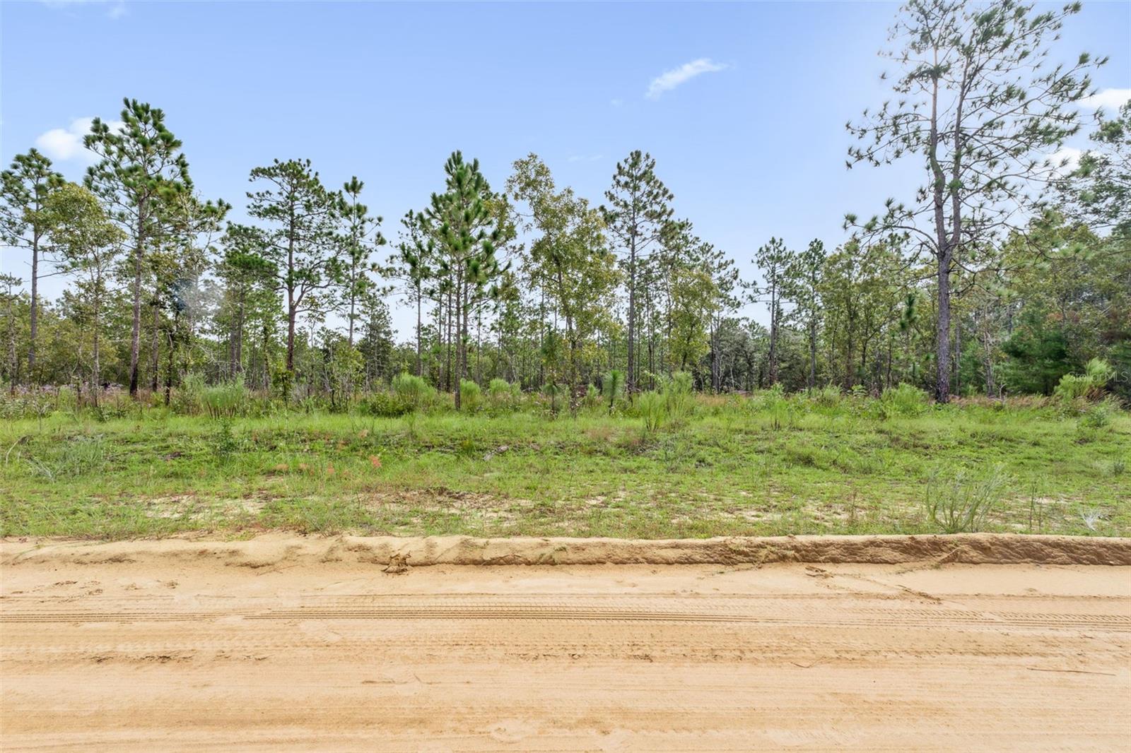 Image 16 of 18 For 240 Cessna Way