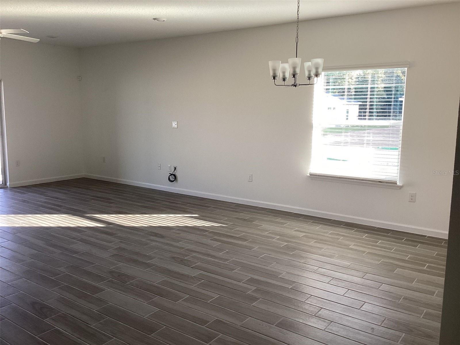 Image 4 of 23 For 7898 74th Loop