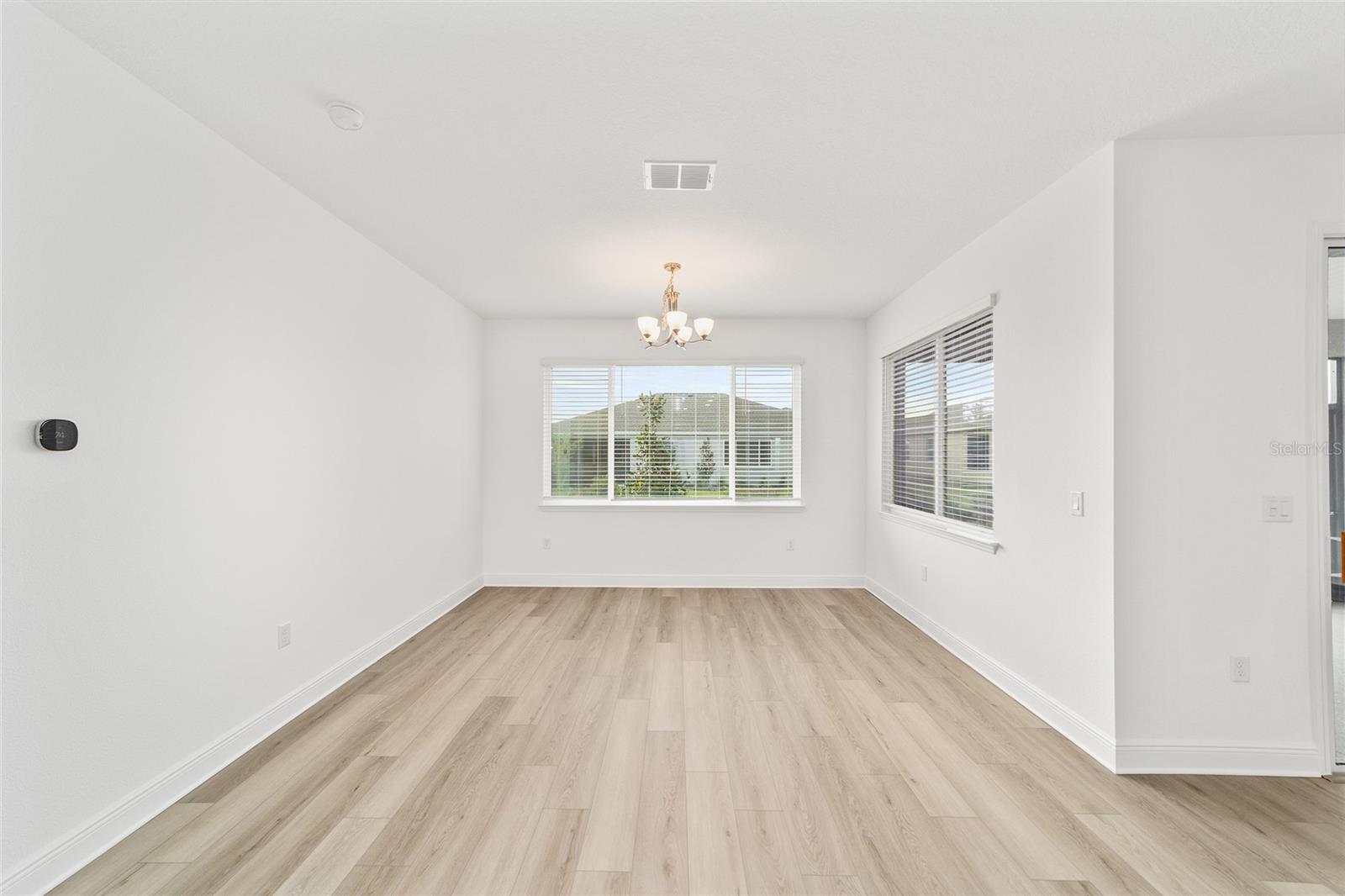 Image 12 of 42 For 8526 99th Circle