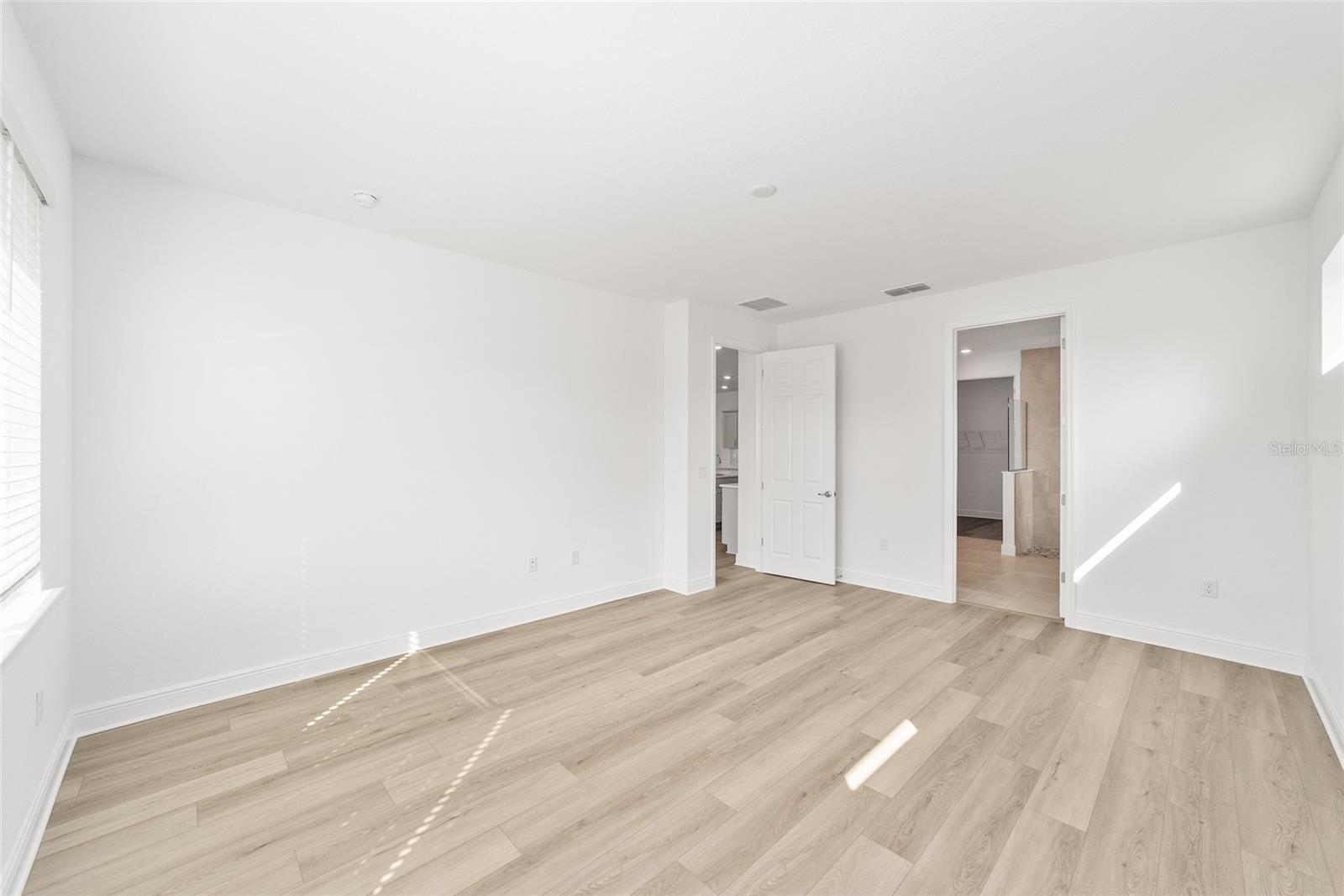 Image 20 of 42 For 8526 99th Circle