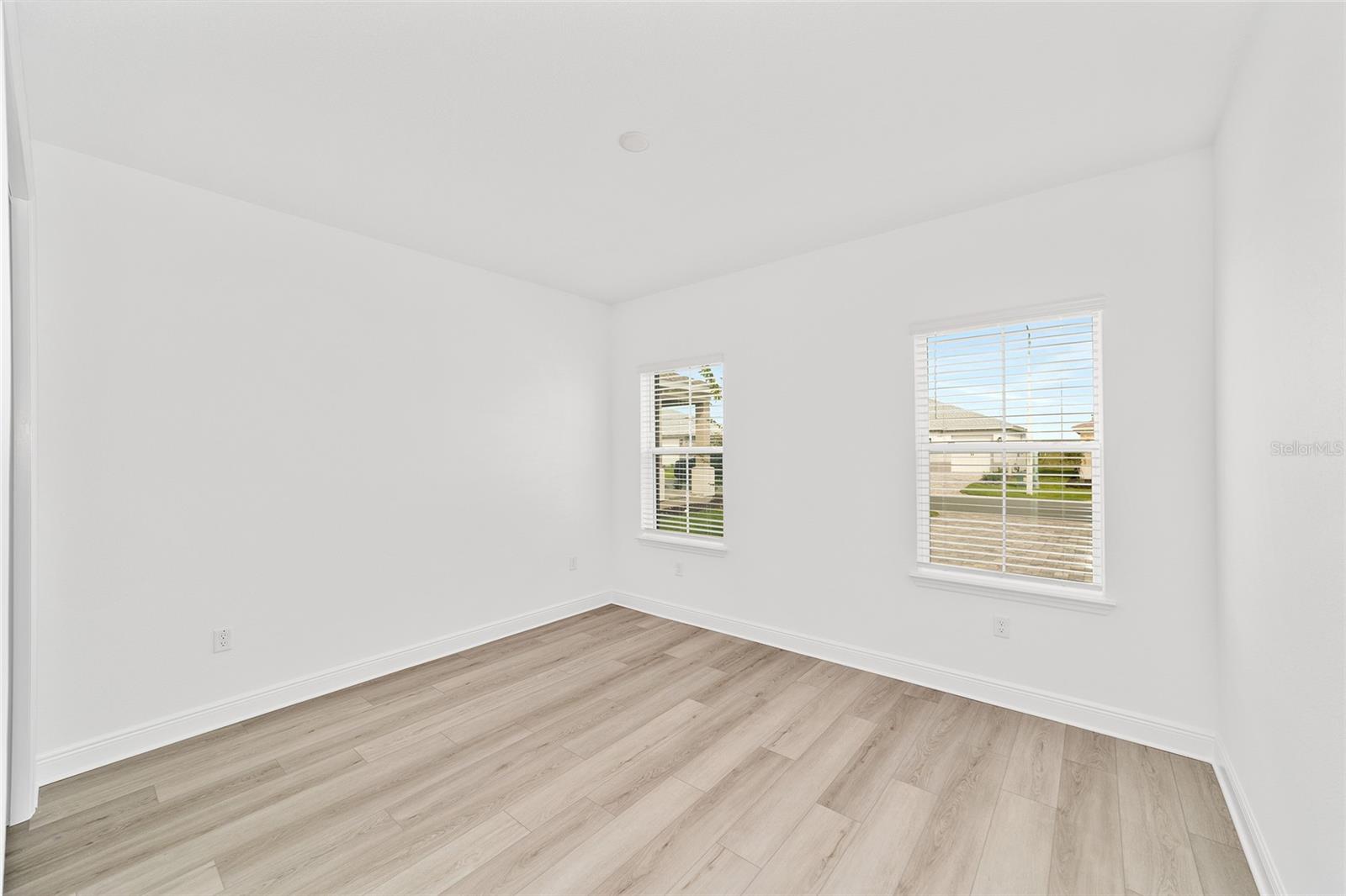 Image 30 of 42 For 8526 99th Circle