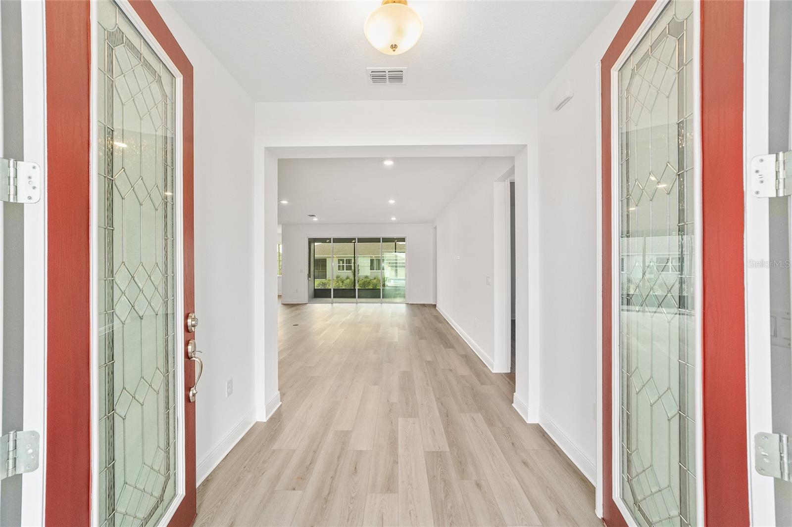 Image 7 of 42 For 8526 99th Circle