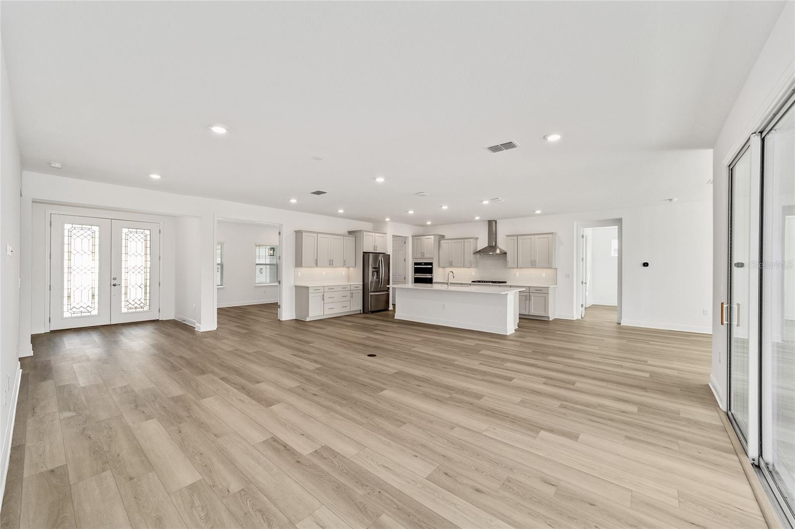 Image 9 of 42 For 8526 99th Circle