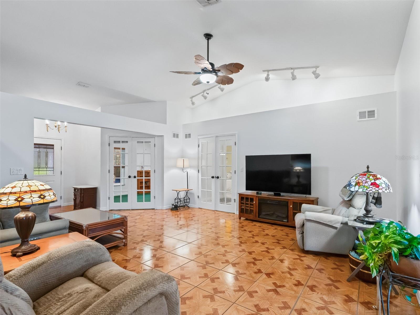 Image 19 of 65 For 17244 130th Avenue