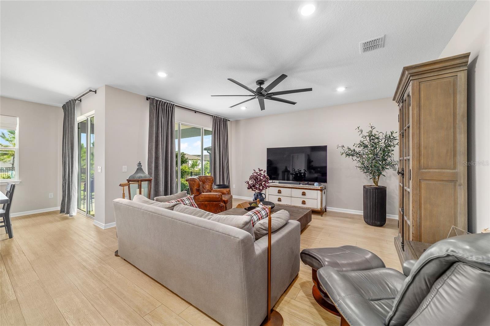 Image 12 of 62 For 8464 52nd Lane Road