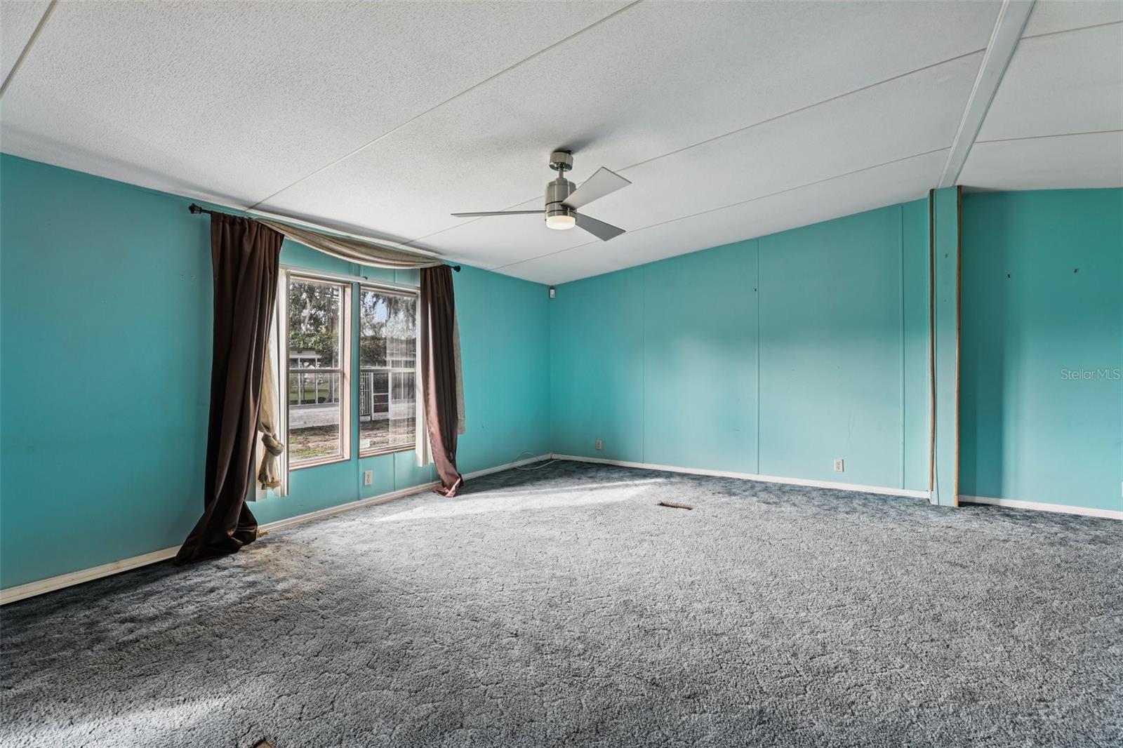 Image 11 of 44 For 1832 Jones Drive