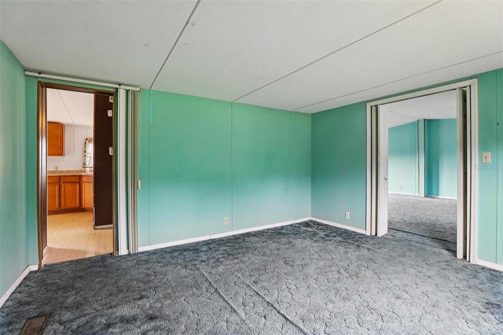Image 16 of 44 For 1832 Jones Drive