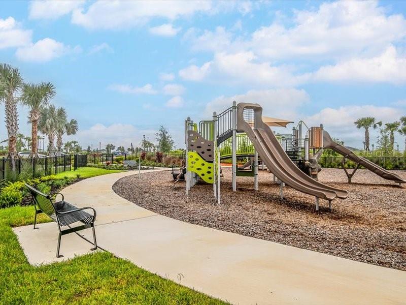 Image 40 of 40 For 17741 Crescent Moon Loop