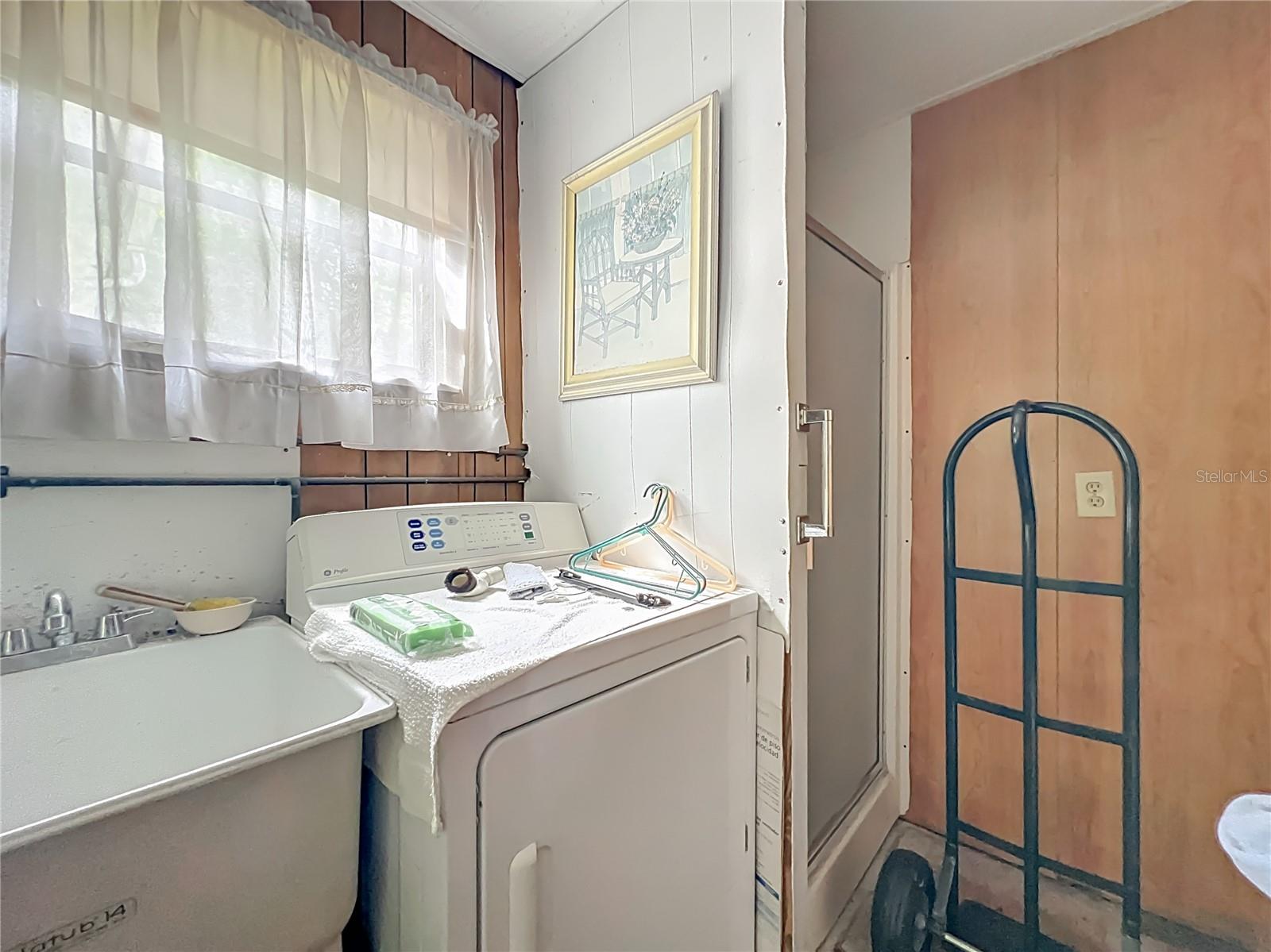 Image 36 of 55 For 2850 18th Street