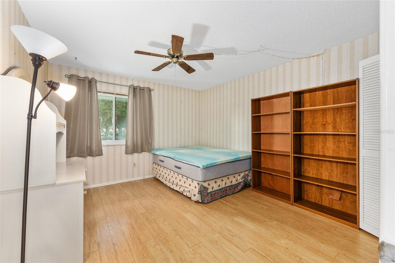 Image 17 of 27 For 606 Midway Drive A