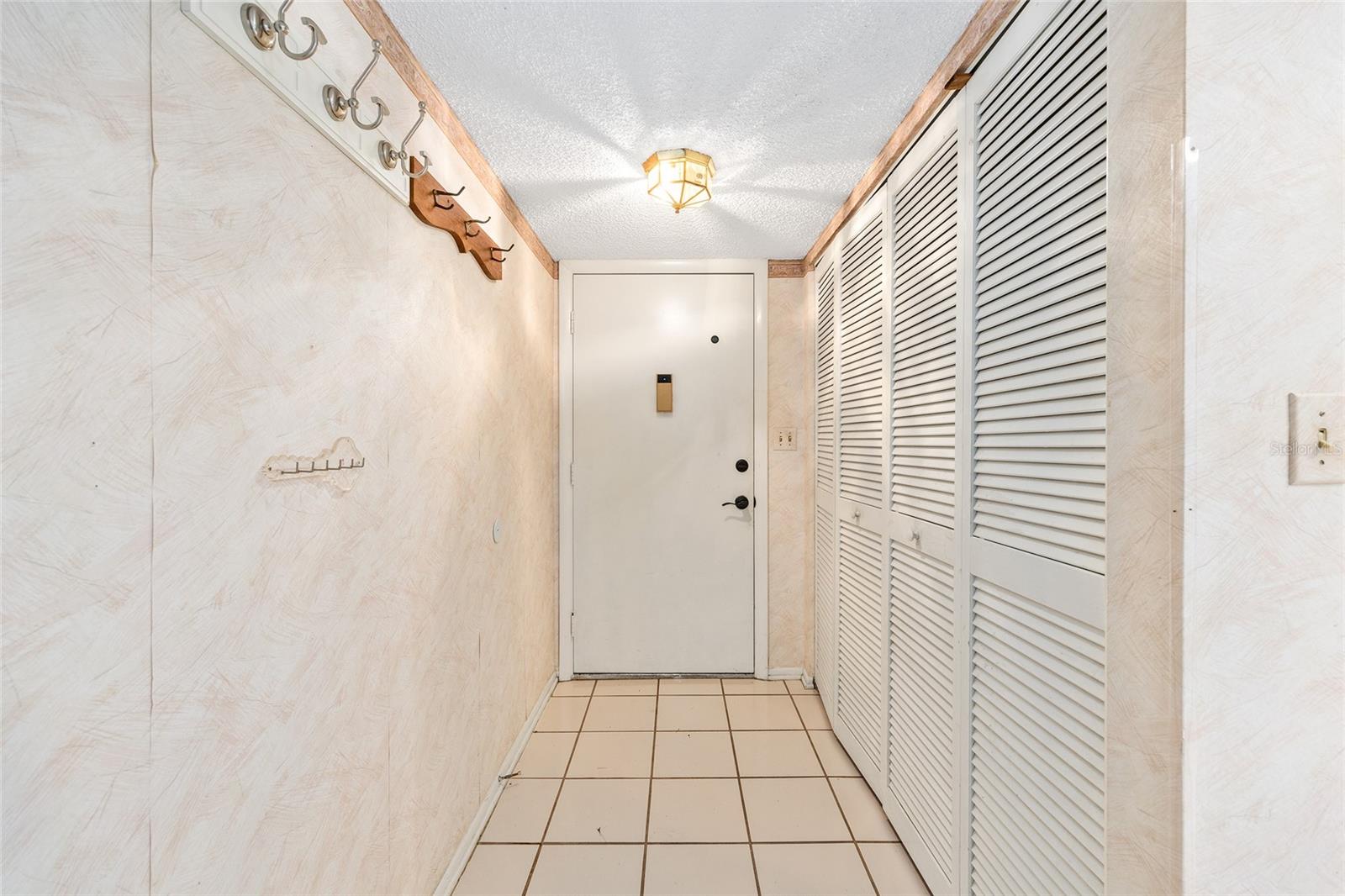Image 6 of 27 For 606 Midway Drive A