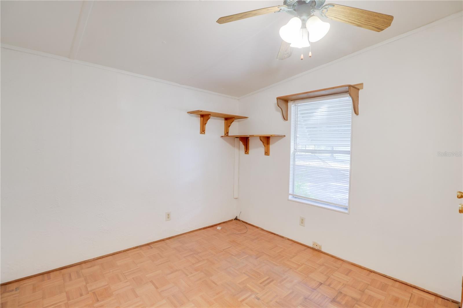 Image 17 of 34 For 8425 33 Court