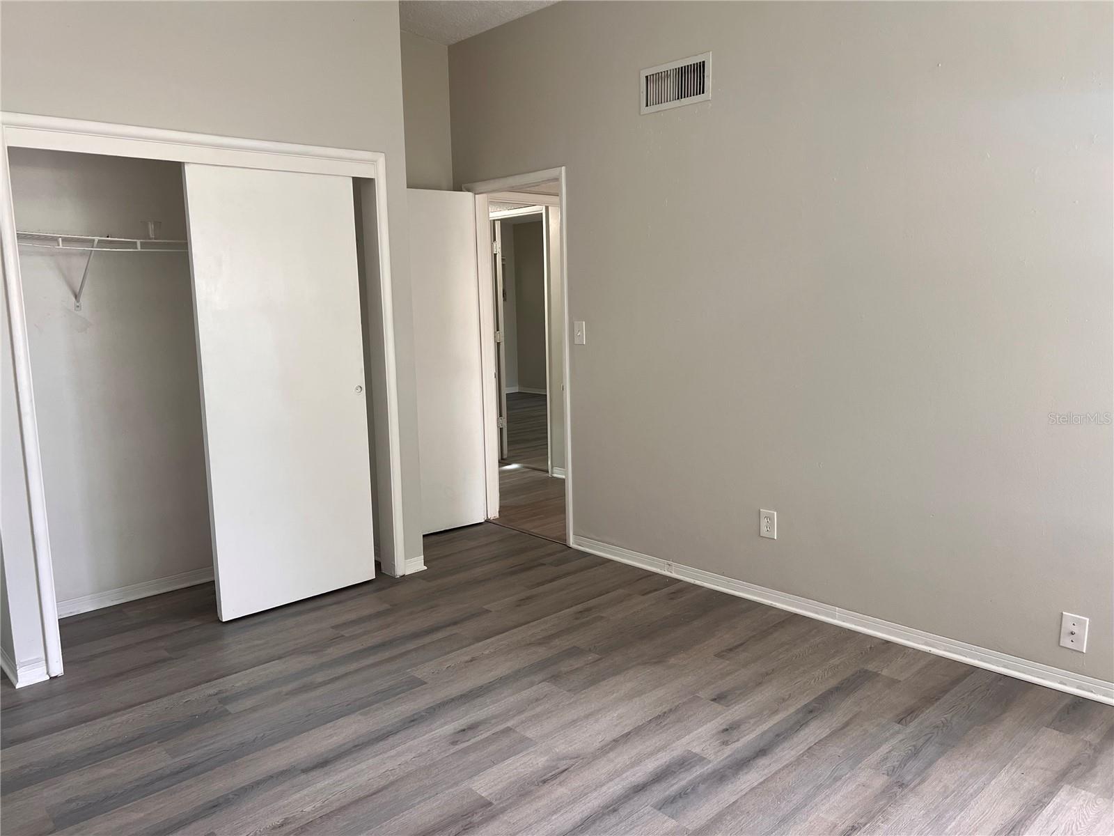 Image 15 of 16 For 535 Monterey Boulevard Ne 2