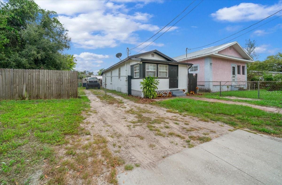 Image 9 of 23 For 3501 Genesee Street