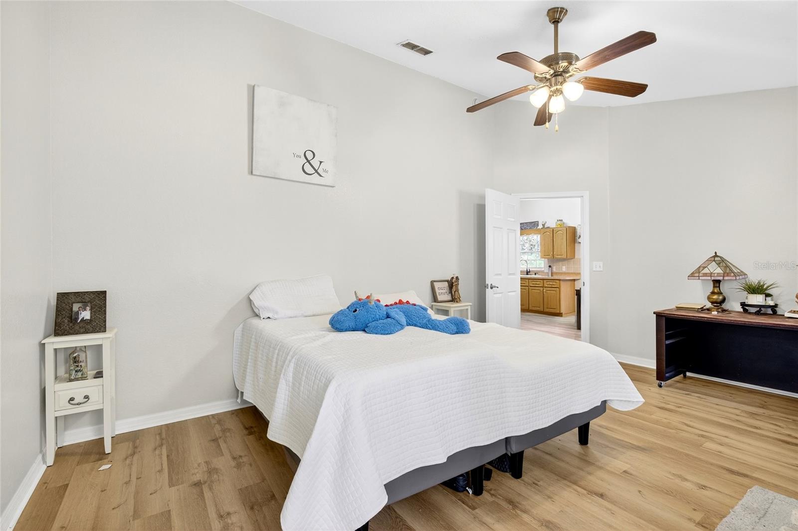 Image 12 of 37 For 940 160th Street