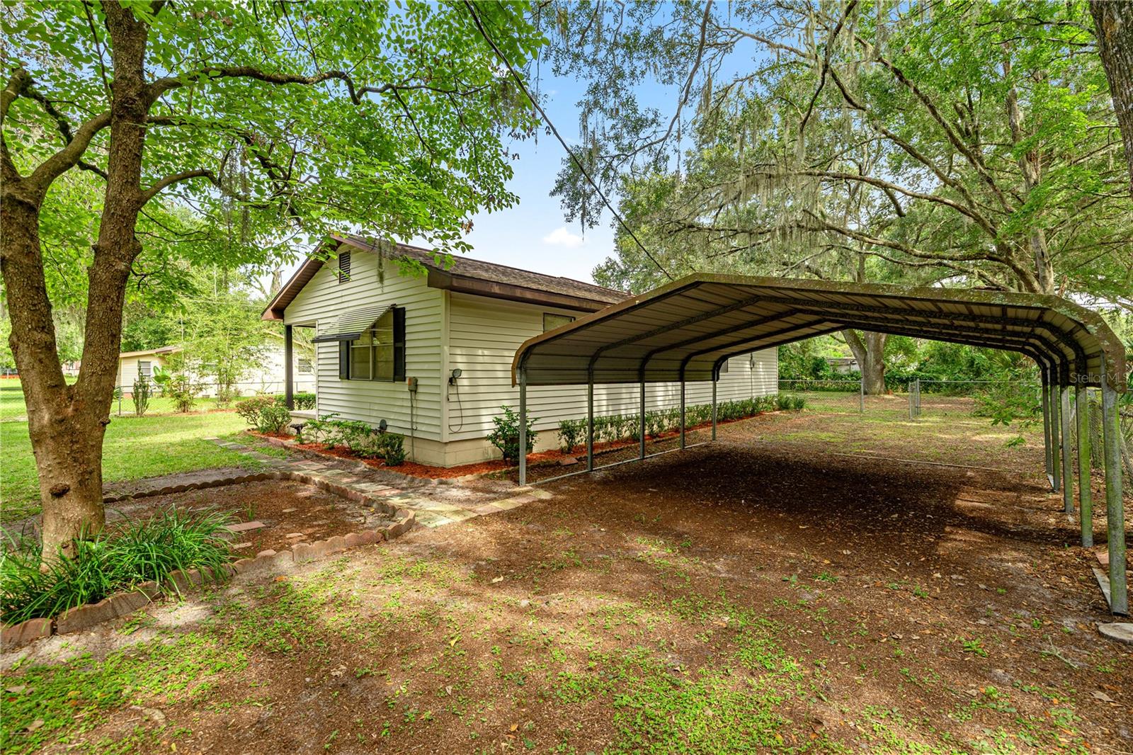 Image 5 of 20 For 2233 3rd Avenue