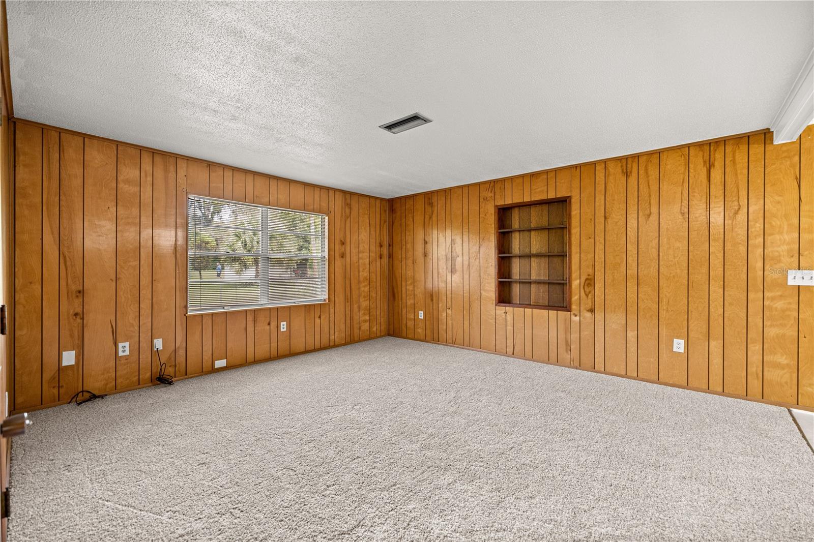 Image 9 of 20 For 2233 3rd Avenue