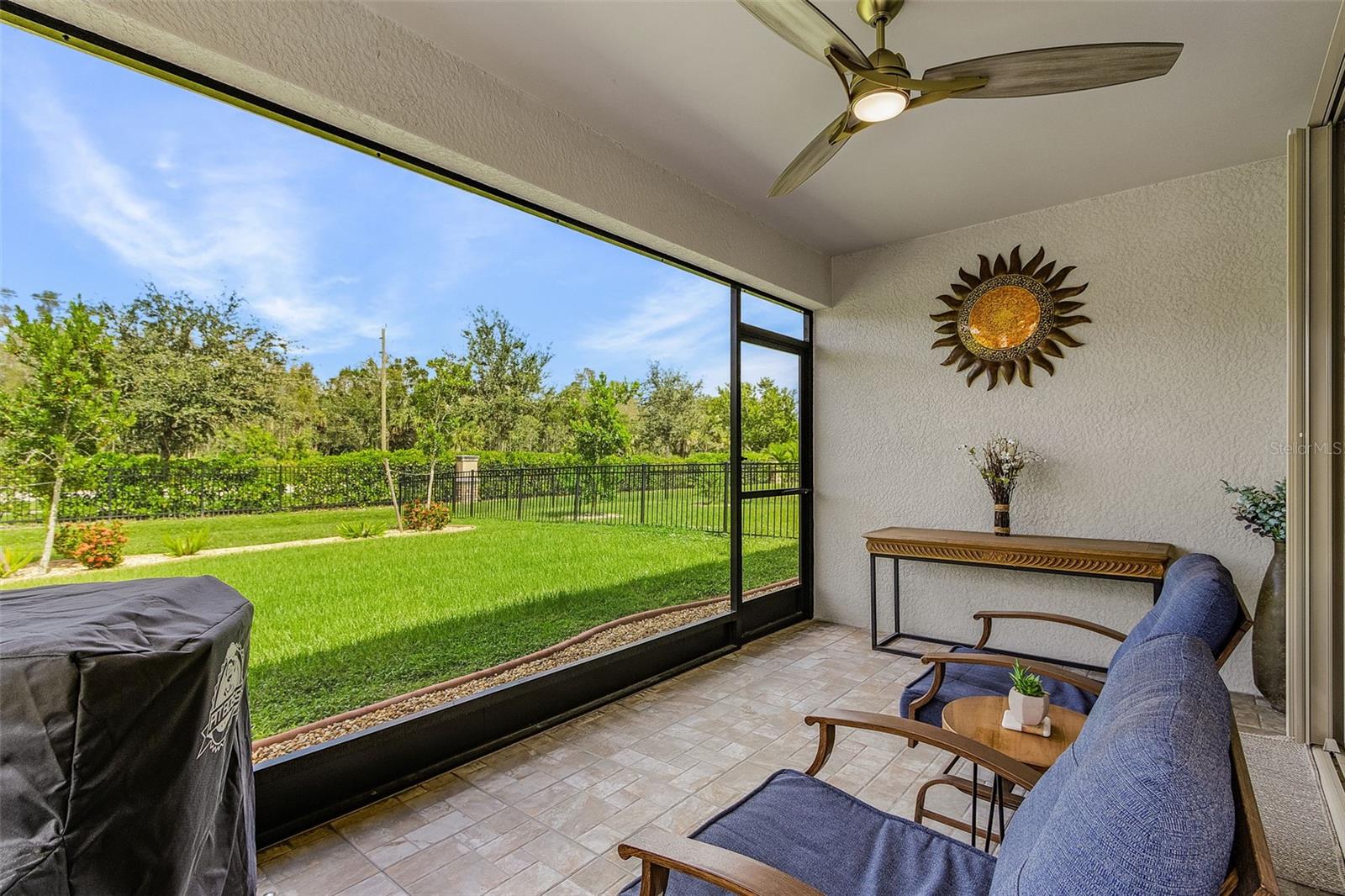 Image 21 of 30 For 25016 Lenox Circle