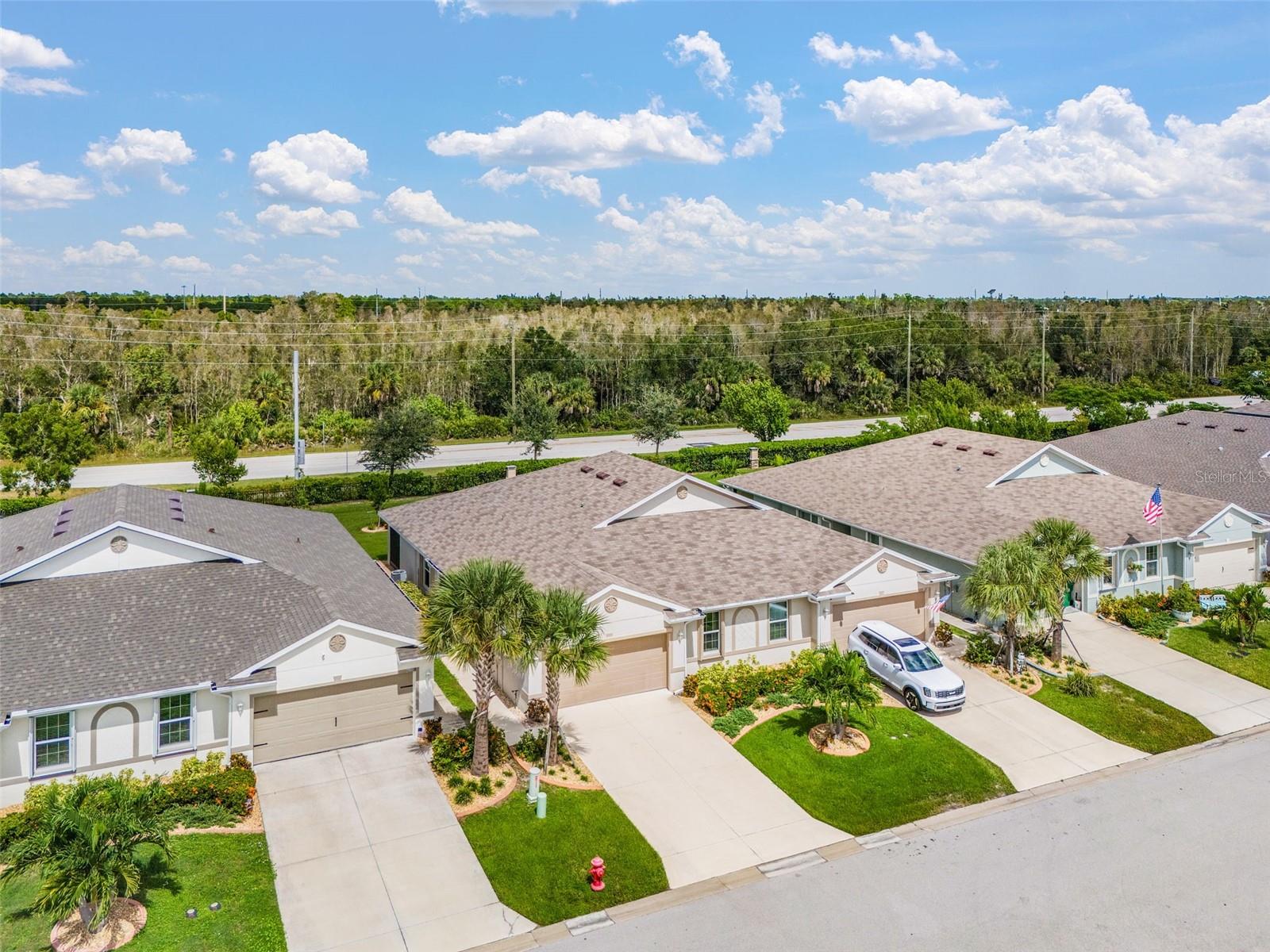 Image 25 of 30 For 25016 Lenox Circle