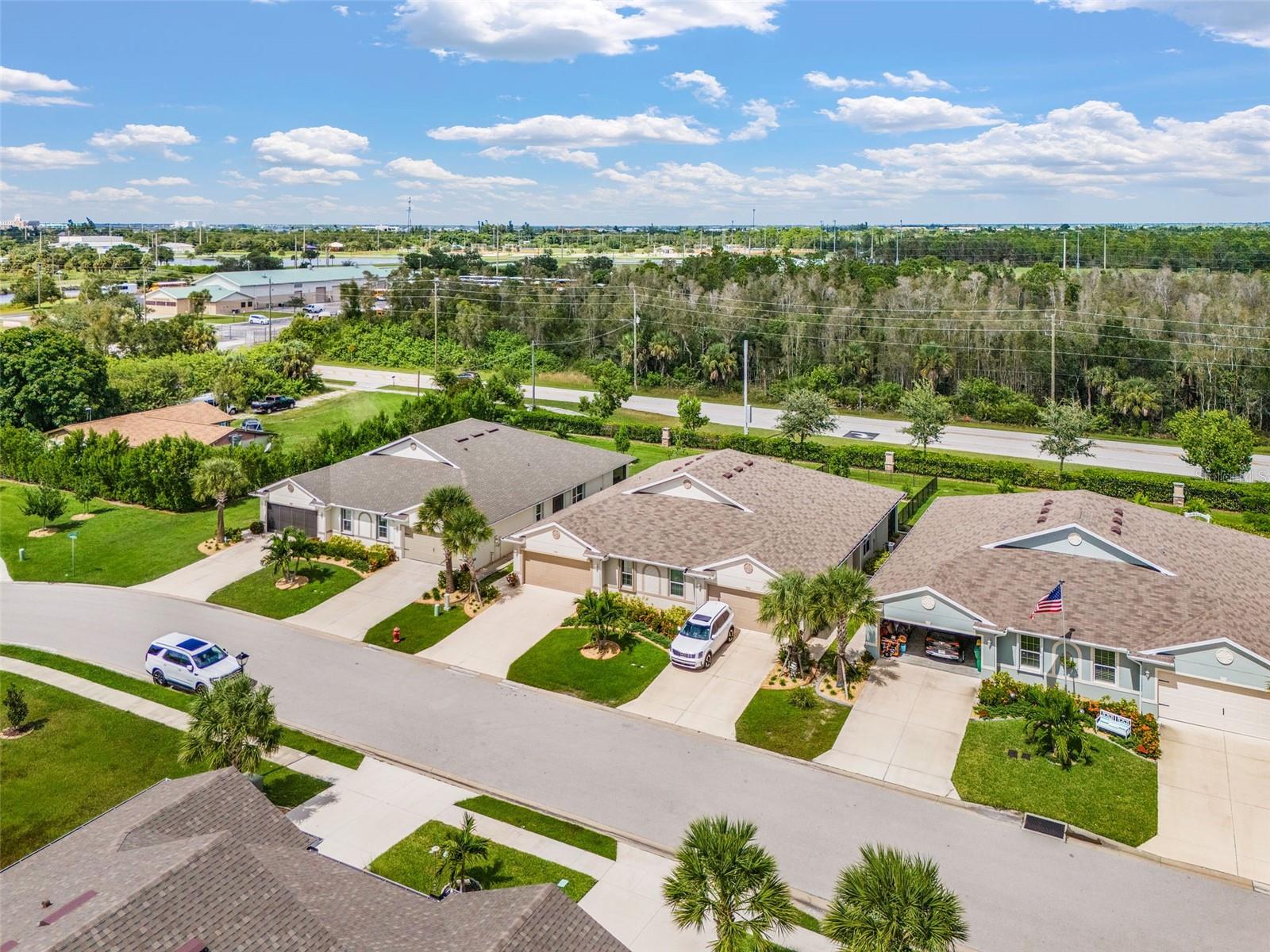 Image 26 of 30 For 25016 Lenox Circle