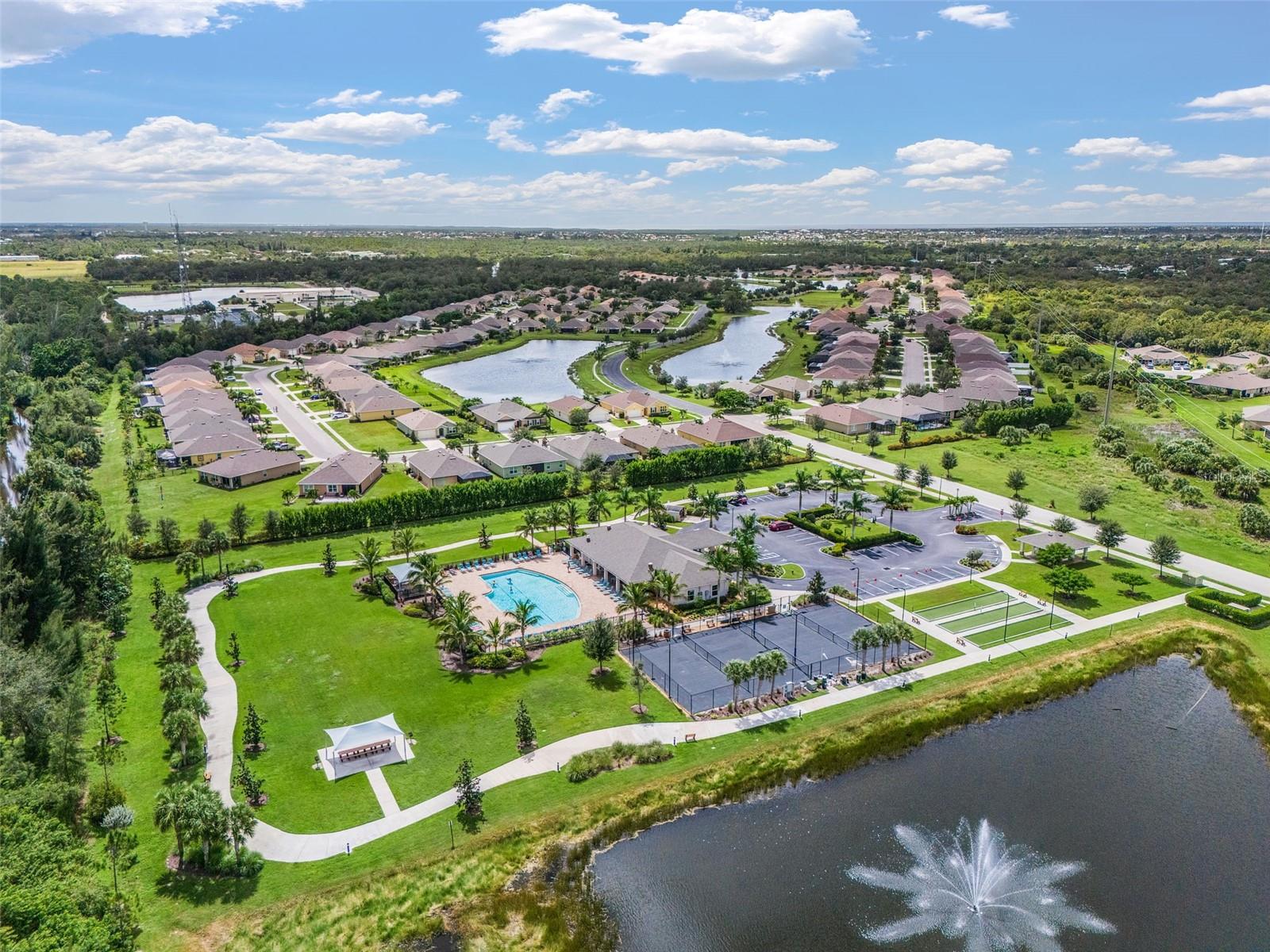 Image 29 of 30 For 25016 Lenox Circle