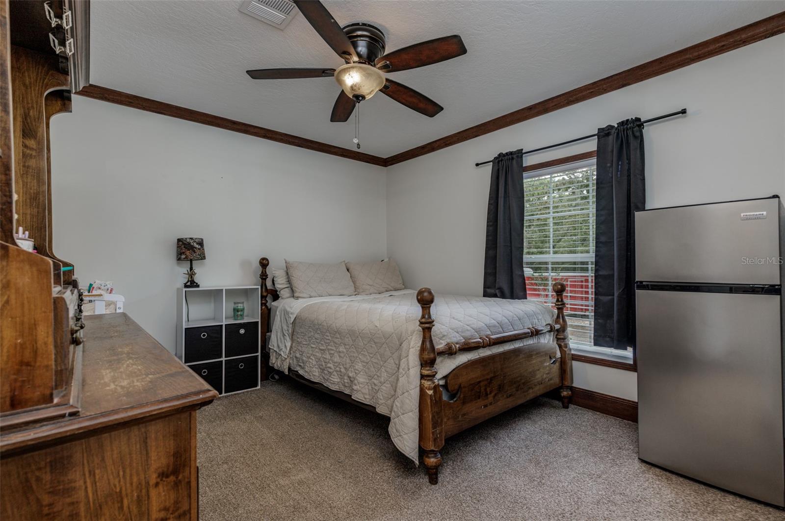 Listing photo id 28 for 7453 Maxwell Point
