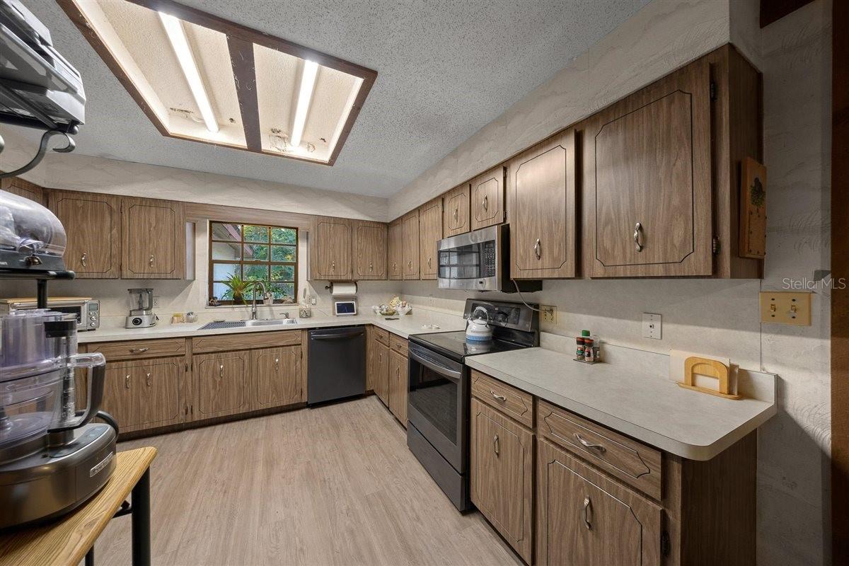 Image 16 of 53 For 501 55th Avenue