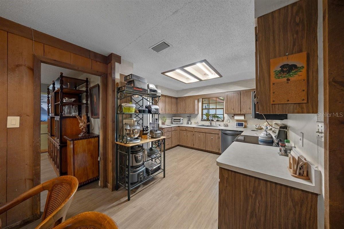 Image 19 of 53 For 501 55th Avenue