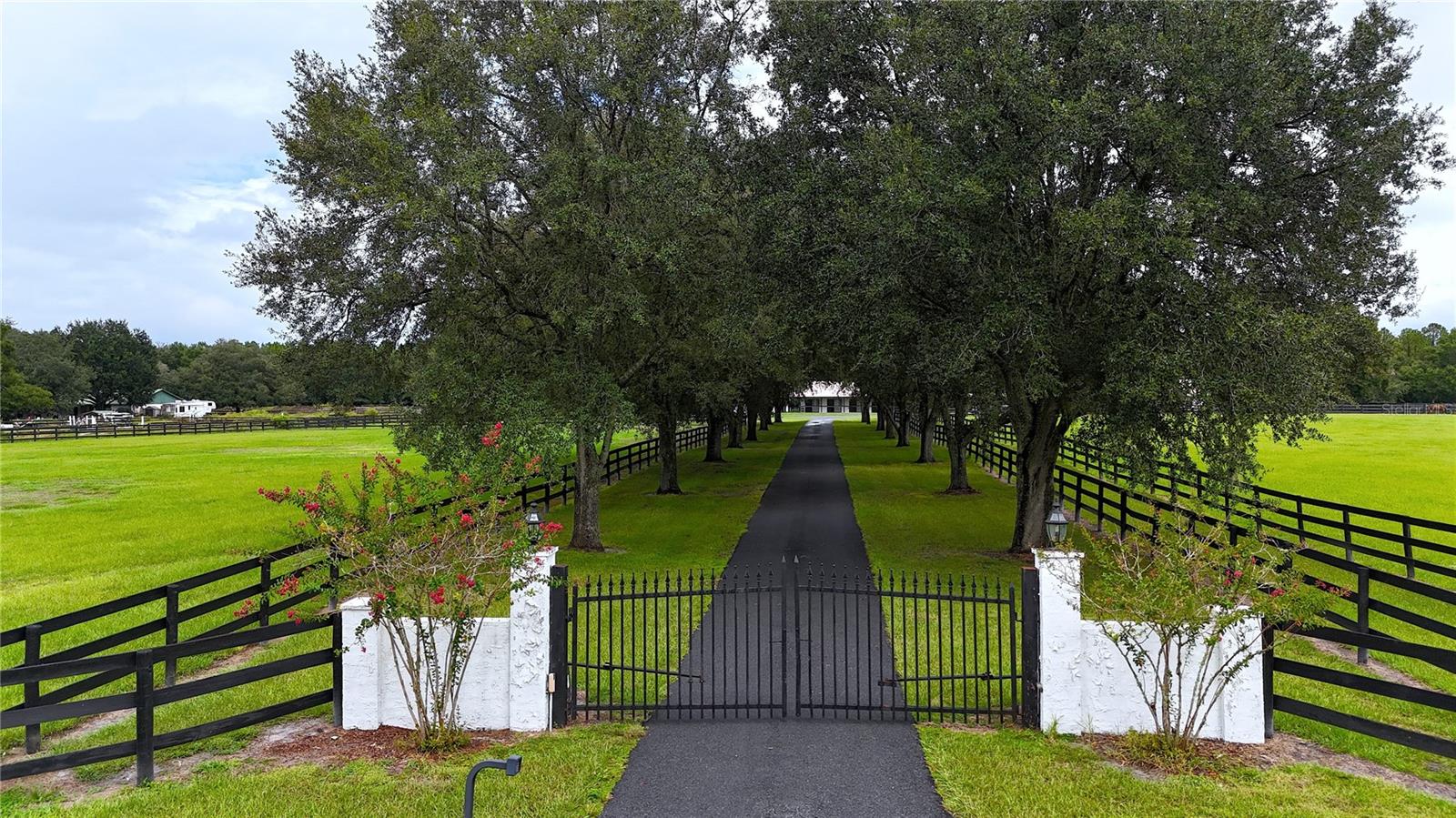 Image 2 of 48 For 21051 42nd Street