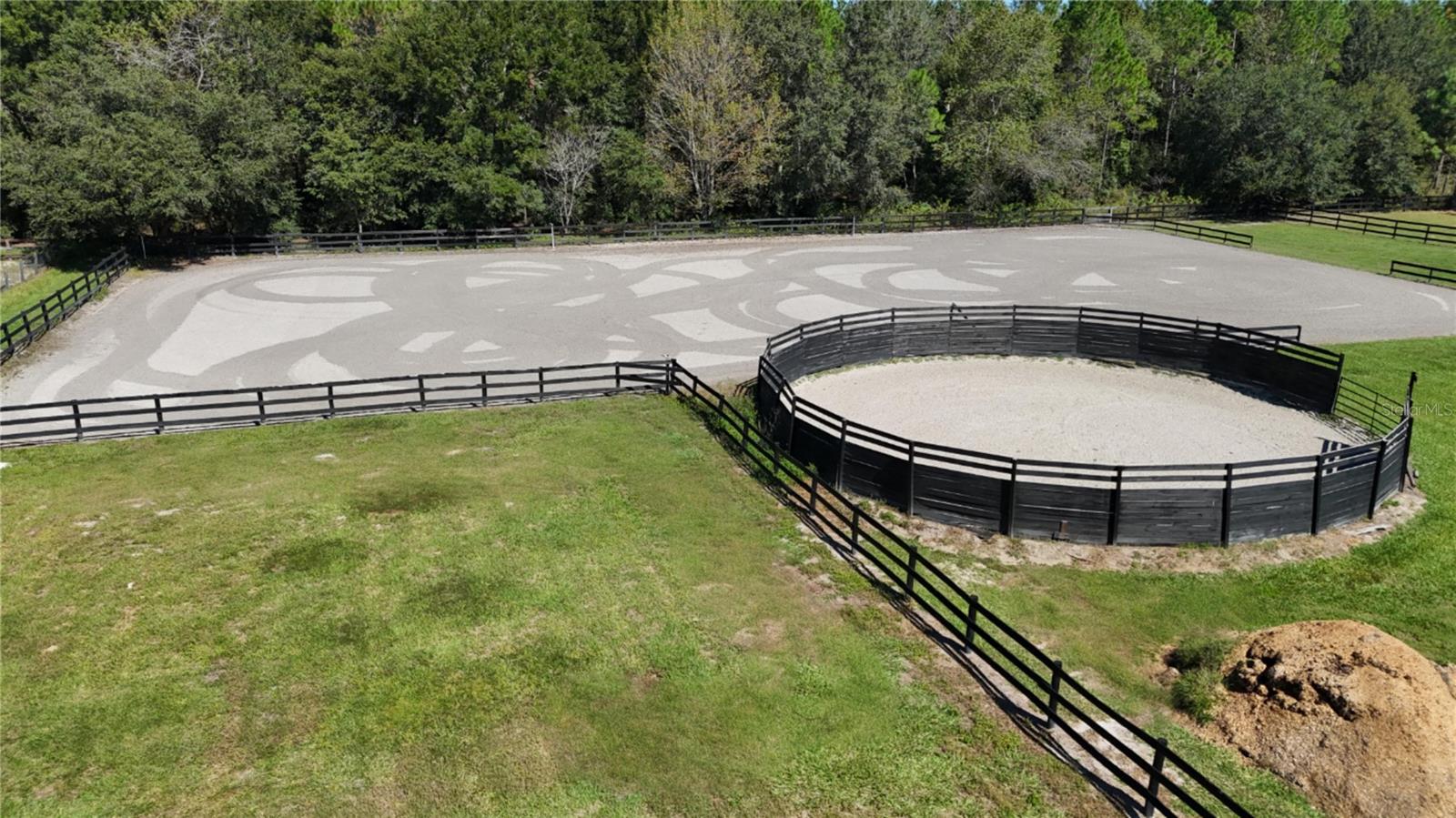 Image 35 of 48 For 21051 42nd Street