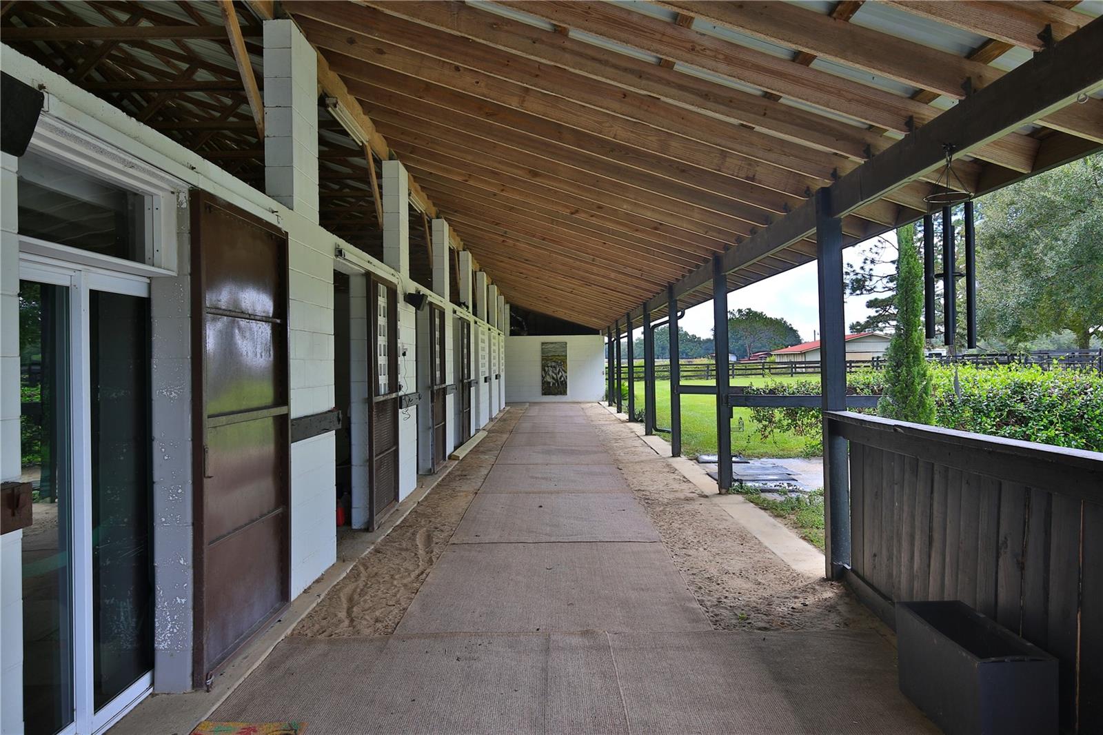 Image 4 of 48 For 21051 42nd Street