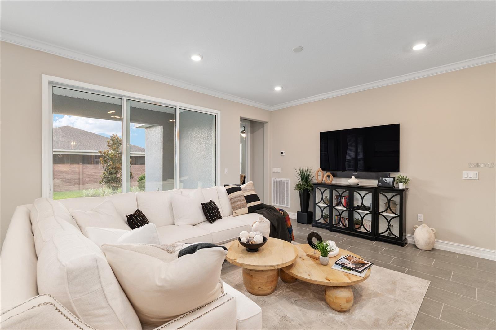 Image 11 of 51 For 4486 53rd Avenue Road