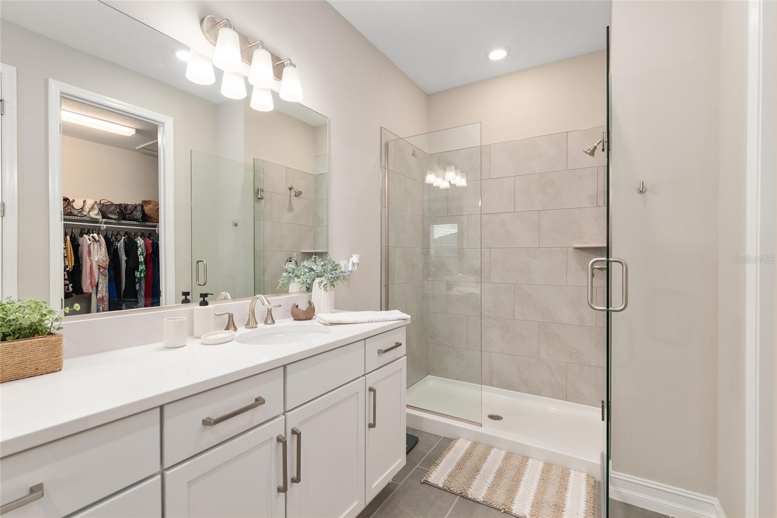 Image 31 of 51 For 4486 53rd Avenue Road