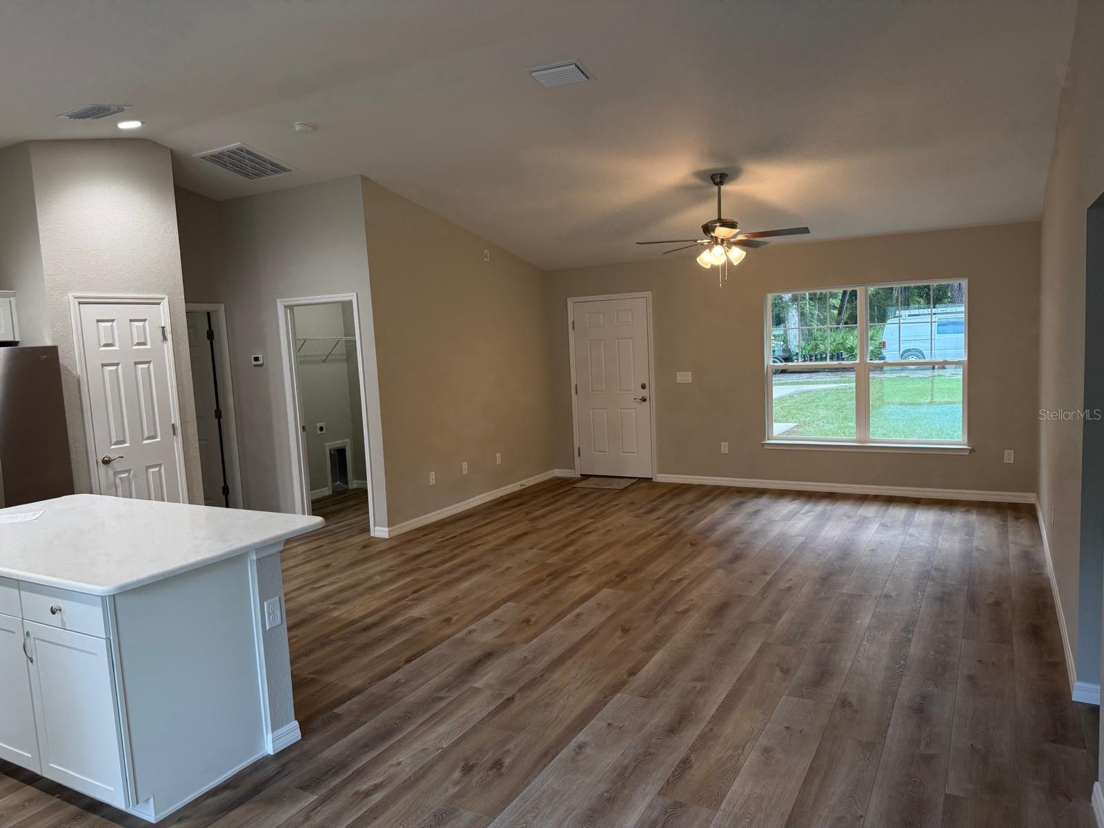 Image 8 of 13 For 14851 35th Ct Court