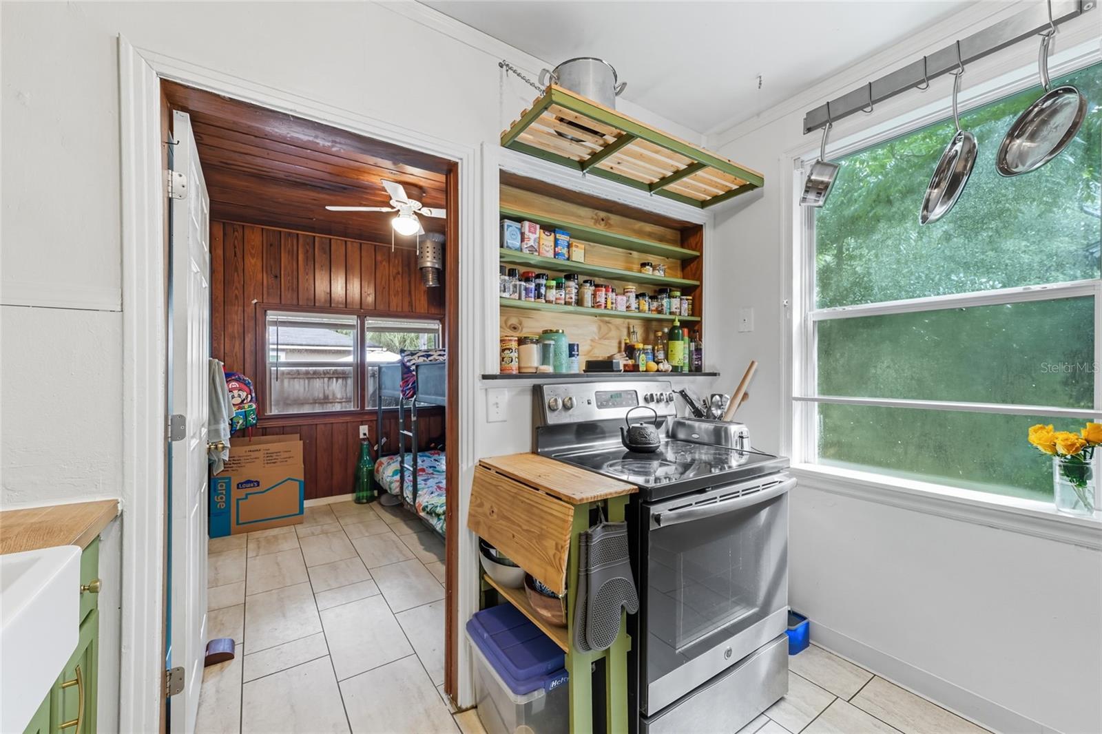 Image 14 of 18 For 3329 Dellwood Avenue
