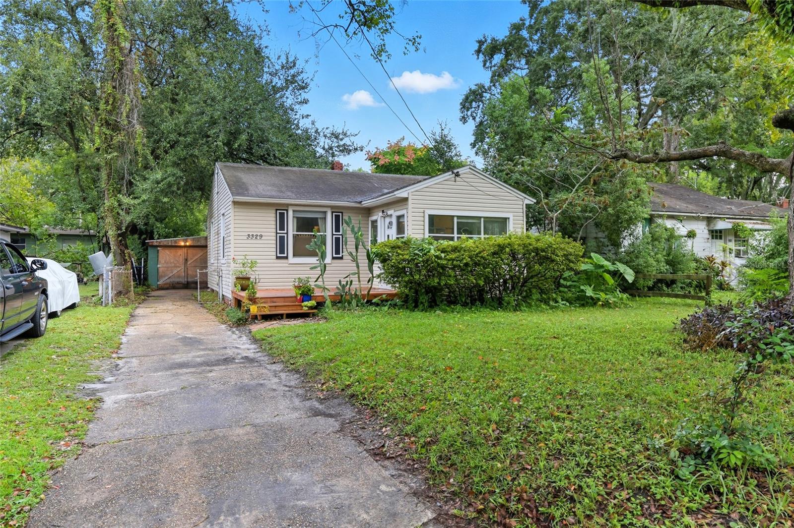 Image 2 of 18 For 3329 Dellwood Avenue