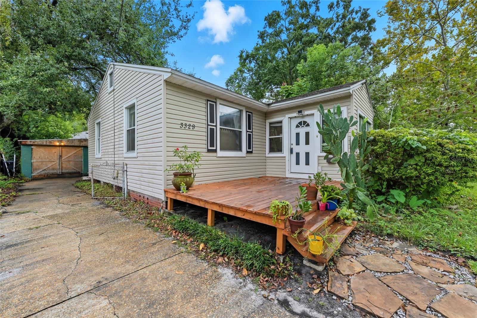 Image 3 of 18 For 3329 Dellwood Avenue