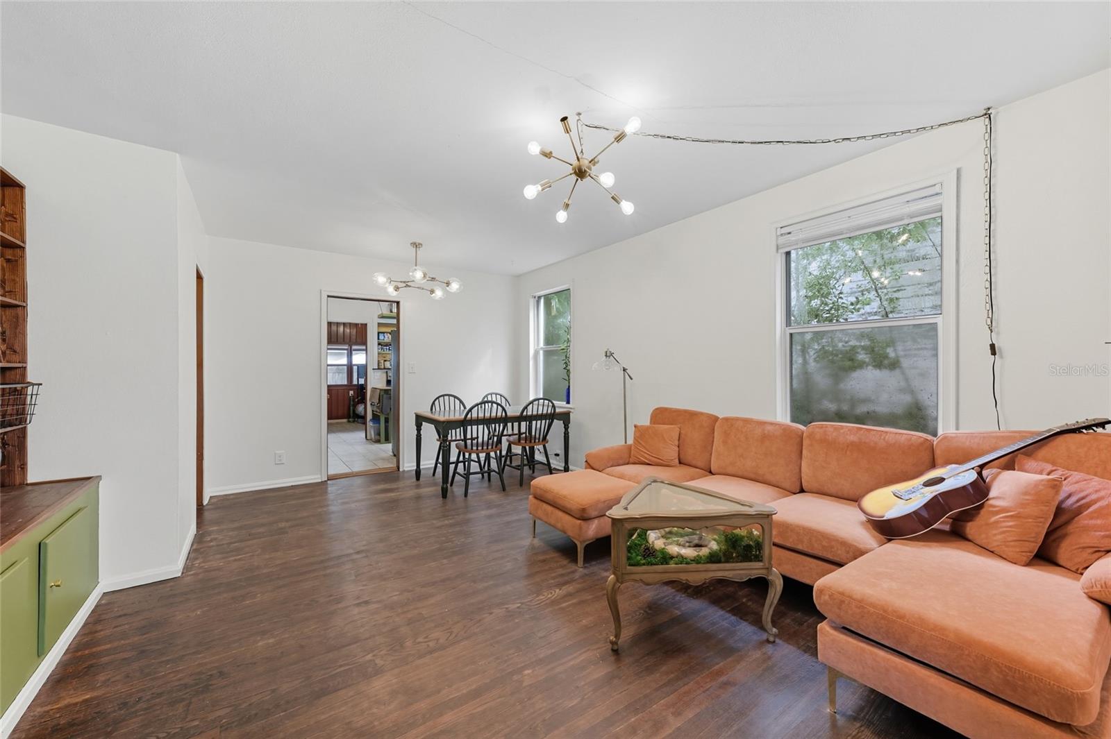 Image 5 of 18 For 3329 Dellwood Avenue