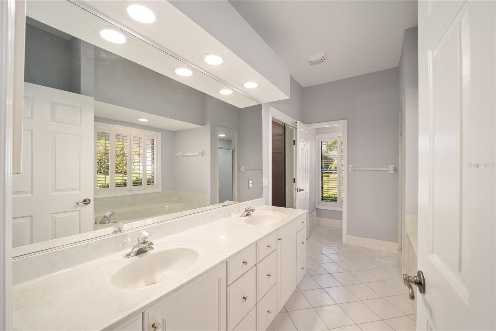 Image 15 of 29 For 3025 Bermuda Dunes Drive