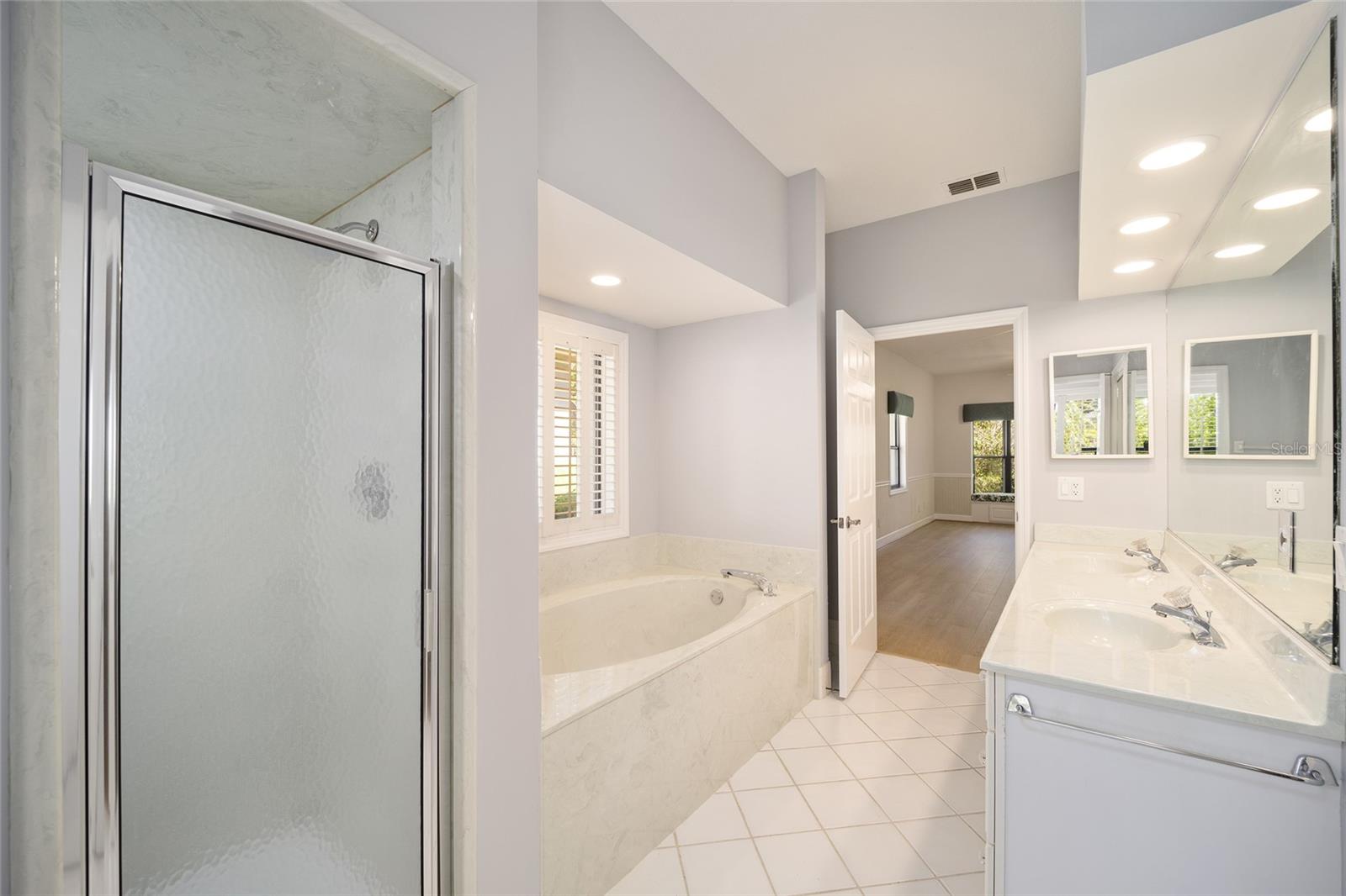 Image 16 of 29 For 3025 Bermuda Dunes Drive