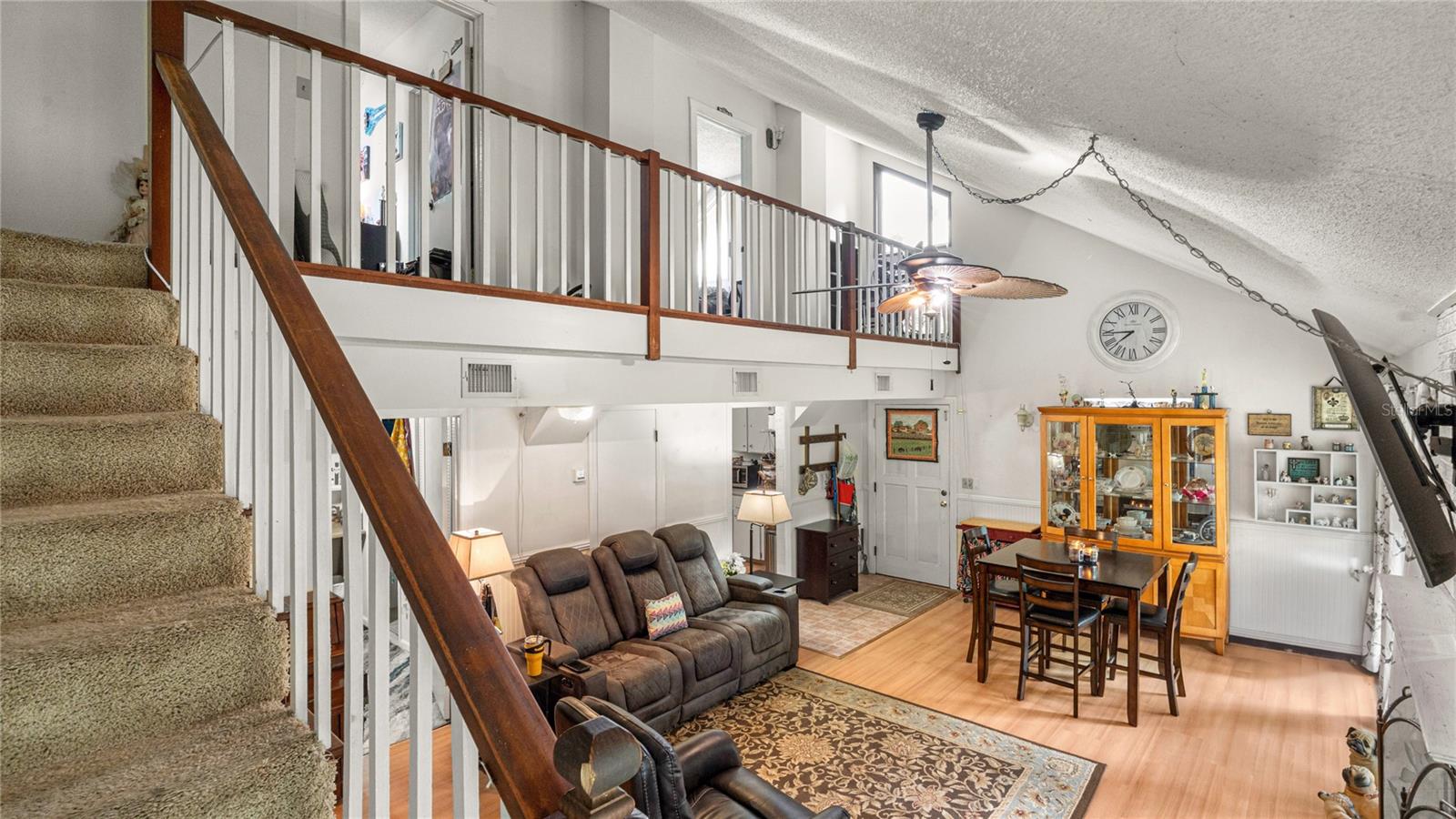 Image 10 of 33 For 19036 246th Street