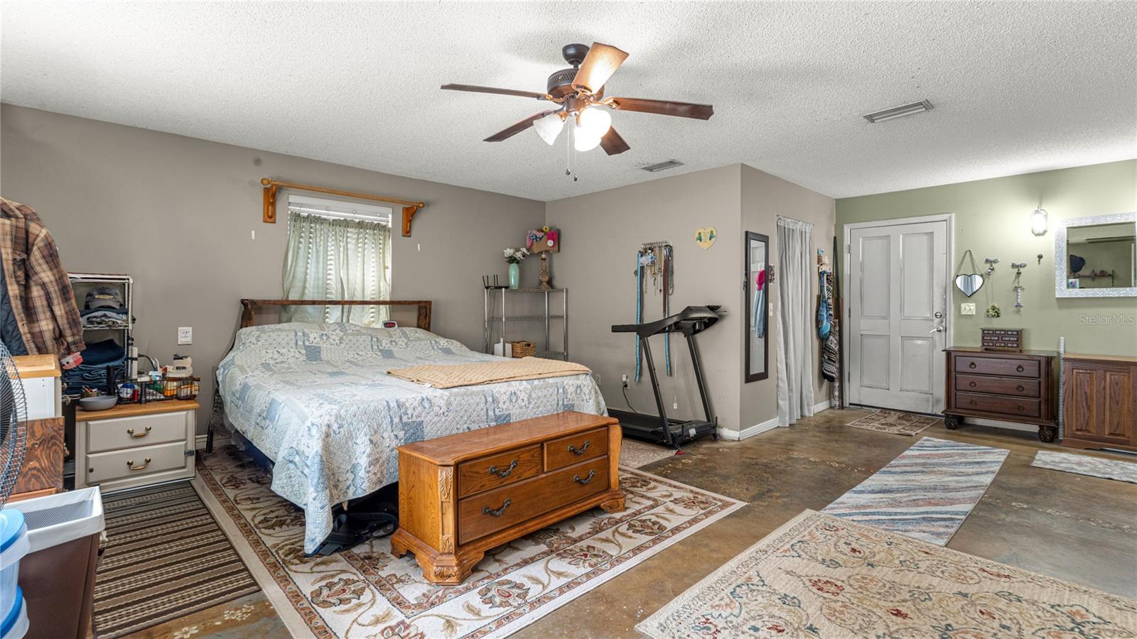 Image 19 of 33 For 19036 246th Street