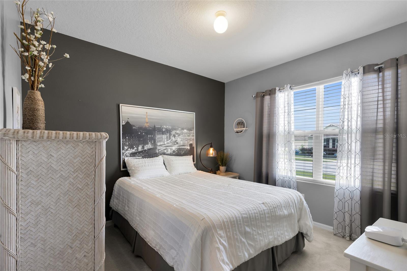 Listing photo id 15 for 3016 43rd Road