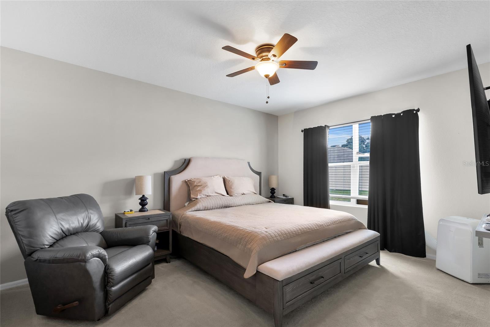 Listing photo id 19 for 3016 43rd Road