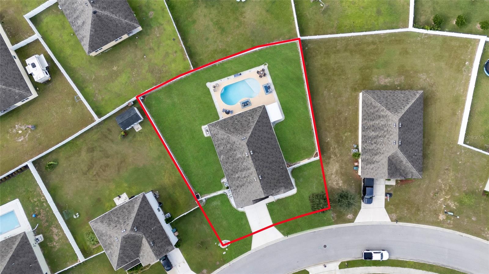 Listing photo id 30 for 3016 43rd Road