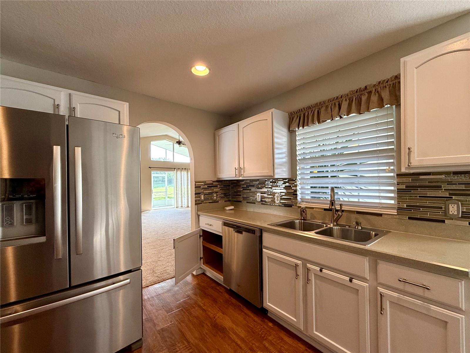 Image 13 of 52 For 15235 14th Avenue Road