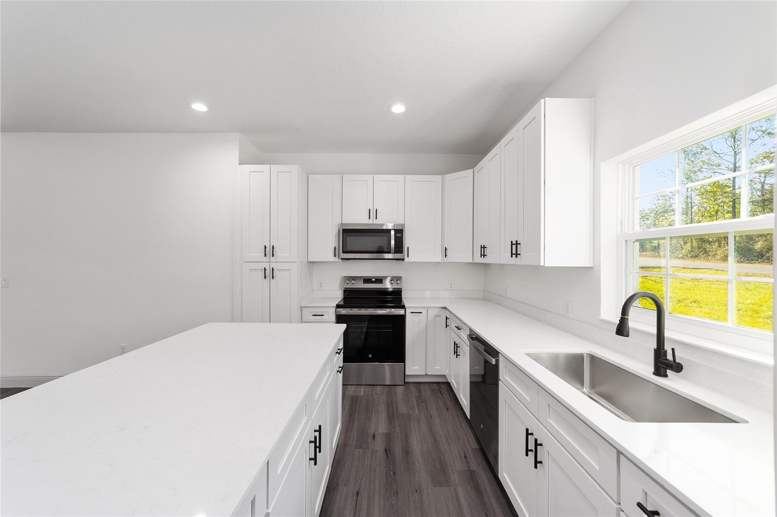 Image 15 of 50 For 770 151st Court